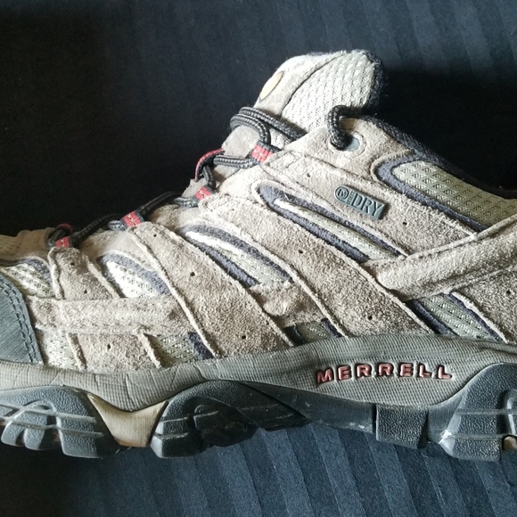 Merrell Moab Hiking Shoes - Picture 3 of 4